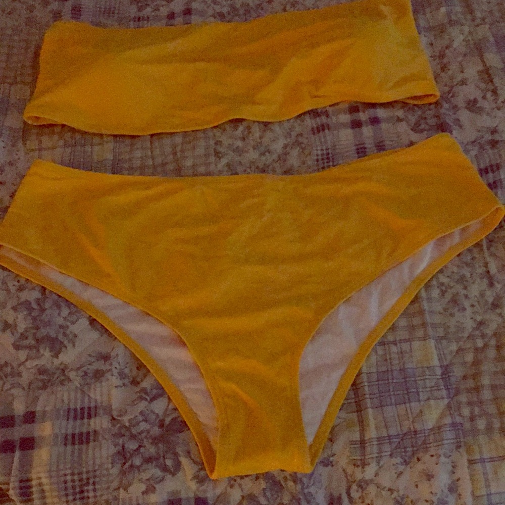 3 piece swimsuit with sunflower top cover